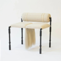 Chaise de salle à manger moderne de luxe léger pour hôtel, restaurant, café, avec structure métallique et tissu en crin de cheval, et dossier rafraîchissant pour salle à manger