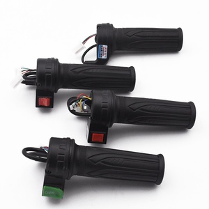Poignée d'accélérateur <span class=keywords><strong>pour</strong></span> vélo électrique 48V avec régulateur de vitesse et contrôle de marche arrière, accessoires multifonctionnels en plastique, vente en gros - Product Image 1