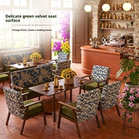 Ensemble table et chaises de café rétro, banquettes en bois massif, mobilier commercial pour salons de thé, cafés-livres, maisons d'hôtes, haute densité