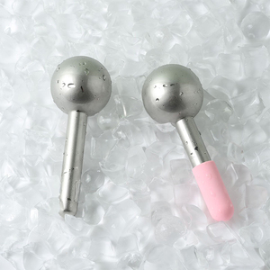 Nouveaux globes de glace miniatures en métal pour massage facial rafraîchissant, raffermissement de la peau, élimination des rides, traitement de l'acné, rouleau pour le visage 2025 - Product Image 4
