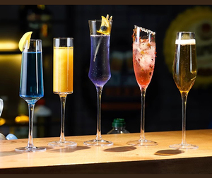 كوب عصير مطعم مصنوع يدويًا ، شكل فريد من نوعه ، كوكتيل مارتيني ، زجاج كريستال لحفل الزفاف - Product Image 1