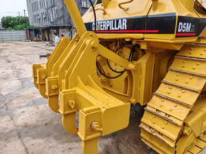 Bulldozer Caterpillar D5K D5G D5M Usado en Buenas Condiciones, Bulldozer Cat D5K D5G D5M de Segunda Mano con Pocas Horas de Trabajo en Venta - Product Image 3