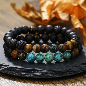 Pulsera de Calavera de Cobre y Circonita para Hombre, con Ágata Negra, Ojo de Tigre y Obsidiana Negra, y Piedra Volcánica con Colgante de Cruz y Corona - Set de Pulseras - Product Image 4