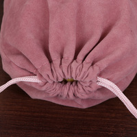 Sac à cordon en velours sérigraphié de haute qualité - Pochette de rangement/cadeau sécurisée avec cordon de serrage - Fabriqué en Chine |   Logo personnalisé disponible