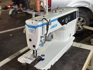 Machine à coudre industrielle informatisée à aiguille simple JACK A5E, idéale pour le cuir, le toile, les textiles multicouches, avec corps métallique – Meilleure vente en Chine - Product Image 2