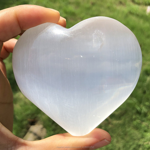 Piedra de preocupación de corazón de cristales de cuarzo en forma de corazón de <span class=keywords><strong>selenita</strong></span> blanca natural al por mayor - Product Image 2
