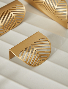 Qiansi HK0058 Leaf Shape Light Luxury Furniture Drawer <strong>Copper</strong> <strong>Handle</strong> Furniture Wardrobe Drawer Pull Knob Brass Door <strong>Handle</strong> - Product Image 5