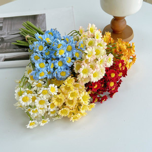 <span class=keywords><strong>Fleurs</strong></span> <span class=keywords><strong>artificielles</strong></span> en soie de camomille et marguerite pour la décoration du salon, centres de table, bouquets décoratifs, arrangements floraux pour événements - Product Image 1