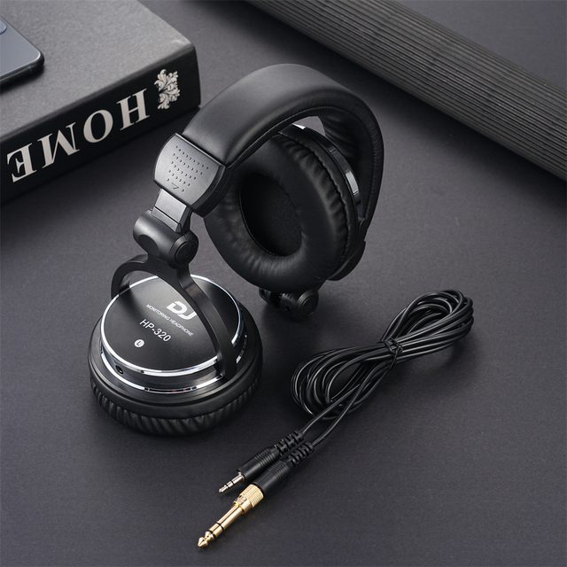 Wired Closed-back High Quality Studio Monitoring Headphones Detachable Cable DJ Headphones Stereo Over-ear Headphones