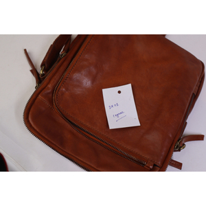 กระเป๋าหนังแท้สะพายข้างผู้หญิงรุ่นใหม่ ความจุเยอะ หนังวัวแท้ทั้งใบ รับทำโลโก้ ขายส่ง - Product Image 4