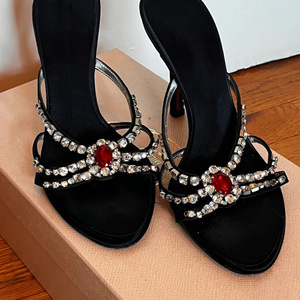 Logo personalizzato di lusso estivo pantofole di raso moda donna rosso strass punta rotonda sandali Sexy tacchi alti - Product Image 1