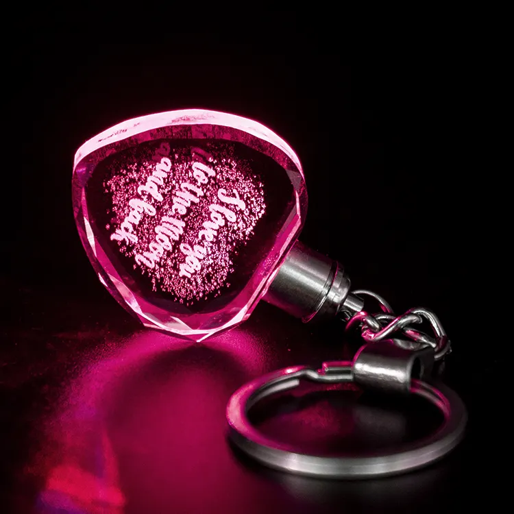 Grosir Gantungan Kunci Kristal Hati Terukir Logo Kustom Pabrik Gantungan Kunci Kaca Kristal Kosong dengan Lampu LED