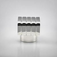 Capuchon de flacon de parfum en alliage de zinc en gros, avec logo personnalisé, en zamac de luxe, modèle Fea15, avec insert, pour moules existants