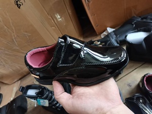 Chaussures en <span class=keywords><strong>Cuir</strong></span> Mixtes pour Enfants, Chaussures d'École Noires pour Garçons, Bottines en <span class=keywords><strong>Cuir</strong></span> pour Garçons, en Stock pour la Vente en Gros - Product Image 2
