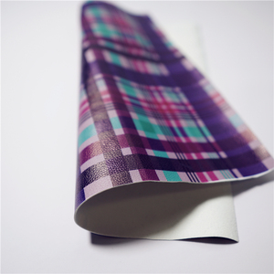Tissu en vinyle PVC imitation <span class=keywords><strong>cuir</strong></span> à grain de litchi imprimé numérique personnalisé, résistant aux taches, pour sacs, canapés, textiles de maison, meubles - Product Image 5