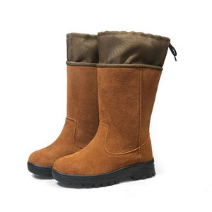 Botas de nieve de lana marrón para hombre, con tacón medio, para trabajo en invierno y uso al aire libre. - Product Image 1