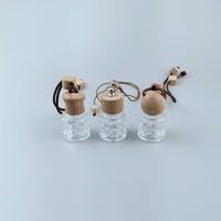 Bouteille en verre transparente avec logo personnalisé, diffuseur de parfum pour voiture, bouteille de parfum avec bouchon à vis en bois, fourni par l'usine