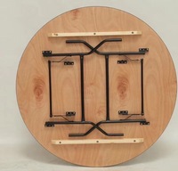 Table ronde pliable robuste en contreplaqué avec pieds en métal |   Table de banquet extérieure pour la location d'événements