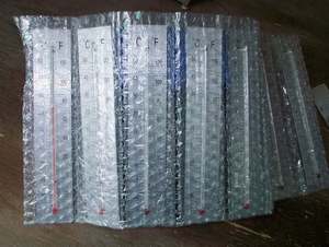 165mm(6.5インチ) 長方形ヘッドアルコールを使用したルームオフィス用の金属 (アルミニウム) フレーム付きガラス温度計 - Product Image 3