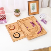 Plateau de rangement pour perles et bijoux en bambou écologique, à un seul niveau, avec conception de fil pour colliers, outil de création de bijoux DIY