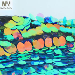 Telas de Lentejuelas de Colores Iridiscentes Grandes con Efecto Ombre Super Brillante de Cobre de Nanyee Textile - Product Image 5