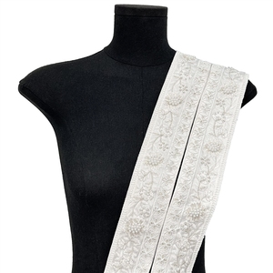 Rideaux unis de style <span class=keywords><strong>simple</strong></span> en <span class=keywords><strong>dentelle</strong></span> française, recommandés par Xiaohongshu, avec <span class=keywords><strong>dentelle</strong></span> brodée et accessoires en perles. - Product Image 5