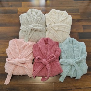 Peignoir de bain unisexe en microfibre de luxe, respirant et à séchage rapide, en polaire corail ou flanelle, couleur unie, promotion en gros pour hôtels - Product Image 1