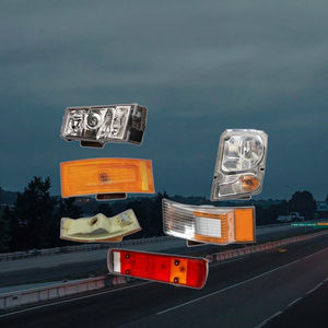 <span class=keywords><strong>Prix</strong></span> compétitif pour <span class=keywords><strong>Volvo</strong></span> <span class=keywords><strong>Fh</strong></span> Truck Headlight Accessory New FM13 Truck Body Part Spare for <span class=keywords><strong>Volvo</strong></span> Truck - Product Image 5