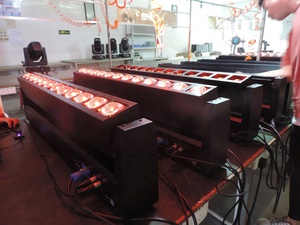 Diseño y OEM 12PCs * 25W Head LED Beam La iluminación del escenario puede controlar cada lámpara de entrada y salida para ajustar la longitud Focal de la pantalla de medición. - Product Image 4