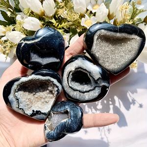 Vente en gros de pierres de cristal d'agate noire de qualité supérieure, cœur, guérison, pierre naturelle polie, pour décorations de maison uniques et cadeaux de vacances - Product Image 4