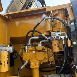 Excavatrice sur chenilles Caterpillar 320D d'occasion, faible nombre d'heures de fonctionnement, bon système hydraulique, pour la construction et l'exploitation minière - Product Image 5