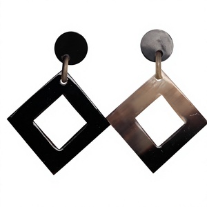 Pendientes de Resina Azul con Forma de Hoja de Monstera, Joyería Bohemia para Mujer, Pendientes de Acrílico Chapados en Oro para Fiesta - Product Image 2