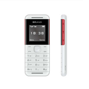Téléphone portable à petit bouton-poussoir BM888 1,54 pouces, téléphone <span class=keywords><strong>mobile</strong></span> mains libres, voix magique, lecteur MP3, composeur, téléphone portable pas cher - Product Image 1