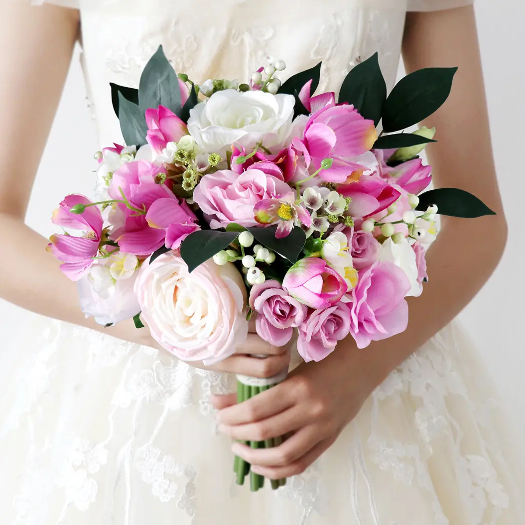 C035 2022 신상품 뜨거운 판매 인공 실크 장미 꽃 결혼식 이벤트를 위한 로맨틱 럭셔리 신부 결혼식 꽃다발