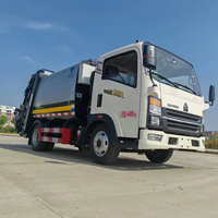 Camion à ordures compacteur hydraulique HOWO 4x2 6m³