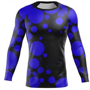 เสื้อยืดและกางเกงเข้ารูปสำหรับใส่เล่นกีฬากำหนดเองได้ - Product Image 1