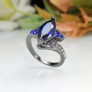 Anello dal Design Minimalista per Donne, Stile Geometrico, Accessorio da Dito per Uso Quotidiano - Product Image 3