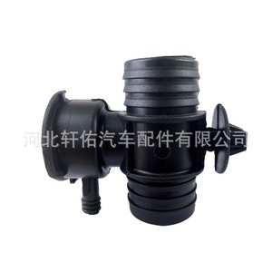 ฝาหม้อน้ำ Dodge Chrysler Jeep รุ่น 52029195AK ตัวเชื่อมต่อพลาสติกแบบสี่ทาง สำหรับเปลี่ยนระบบระบายความร้อนของเครื่องยนต์ - Product Image 1