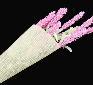 ผ้าสปันบอนด์ PP สำหรับห่อดอกไม้ ผ้าไม่ทอแบบนูนลาย สำหรับห่อของขวัญและดอกไม้ - Product Image 3