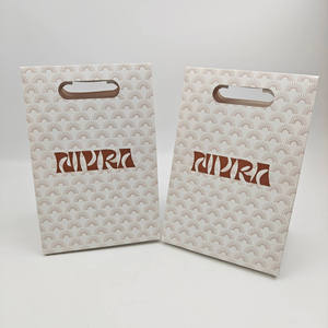 Sacs en papier épais de qualité supérieure pour la vente au détail, sacs de shopping de luxe avec poignée, logo personnalisé pour les emballages cadeaux - Product Image 6