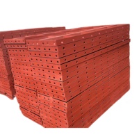 Coffrage plat en acier à surface lisse pour béton apparent