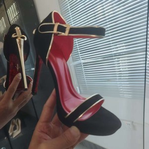 Nouvelles sandales pour femmes de style européen et américain en daim de mouton, talon aiguille de 12 cm, semelle en caoutchouc, design épée et sceptre, noir rétro - Product Image 5