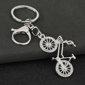 Porte-clés Vélo en Strass - Breloque Scintillante en Cristal pour Vélo, Alliage Or et Argent, pour <span class=keywords><strong>Cyclistes</strong></span> et Décoration <span class=keywords><strong>de</strong></span> Sac - Product Image 6