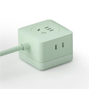 Regleta 6 en 1 con pantalla digital, 3 salidas de CA y 3 puertos USB C (67W PD3.0) + 2500W CA, estación de carga de escritorio - Product Image 2