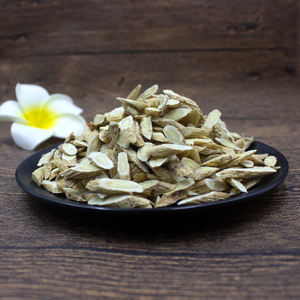 Китайский трав, надежный экспортер, оптовая продажа, обработанный сушеный корень астрагала, нарезанный дикий астрагал - Product Image 6