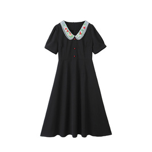 Robe midi noire à col Peter Pan brodée, taille haute, Runqi N8711, pour femmes, été, décontractée, à porter au quotidien - Product Image 1