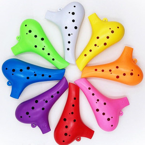 Ocarina de Plástico de 12 Orificios y 7 Colores, Flauta Anticaída, Recuerdo de Viaje, Regalo para Niños, Venta al Por Mayor - Product Image 1