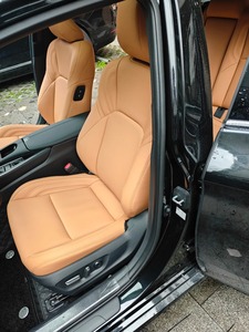 Coprisedili in Vera Pelle nella Parte Centrale, Su Misura Originale per <span class=keywords><strong>Toyota</strong></span> <span class=keywords><strong>RAV4</strong></span> Corolla CHR Camry Hilux Yaris Auris - Product Image 2