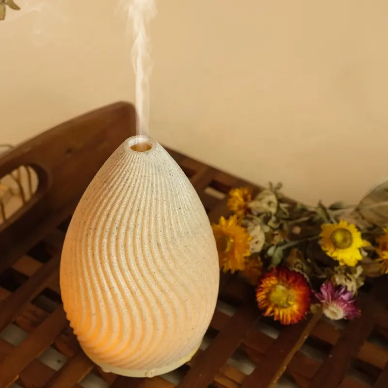 Wholesale Polyresin Air Purifier Vase 80ml USB Essential Oil Ultrasonic Aroma Diffuser with Warm Light