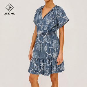 Robe en jean sur mesure de haute qualité à col en V et taille nouée, design luxueux, en coton, imprimé hawaïen - Product Image 4
